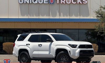 2025 Toyota 4RUNNER SR5
