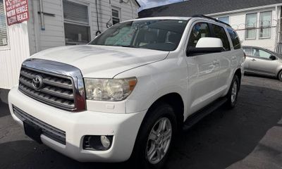 2016 Toyota Sequoia SR5 Grade