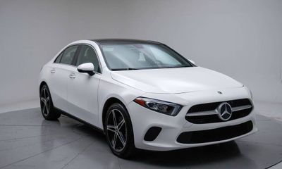 2019 Mercedes-Benz A-Class A220 4M
