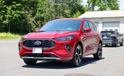 2023 Ford Escape ST Line Elite