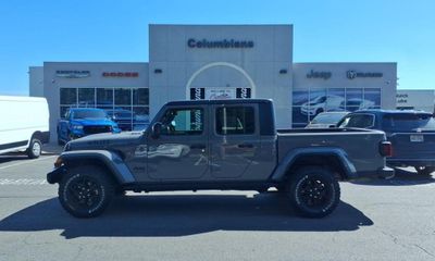 2022 Jeep Gladiator Sport