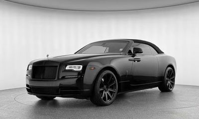 2016 Rolls-Royce Dawn Base