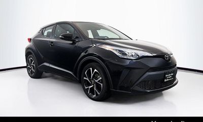 2022 Toyota C-HR XLE