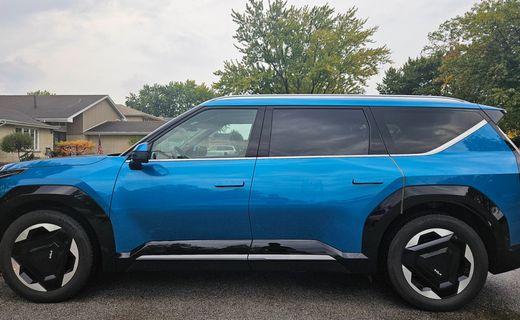 2025 Kia EV9 Land