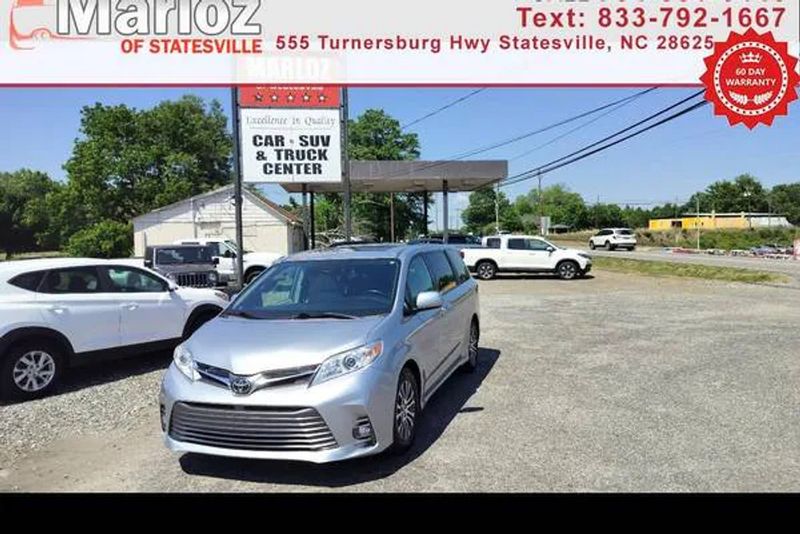 2019 Toyota Sienna — a typically priced live listing
