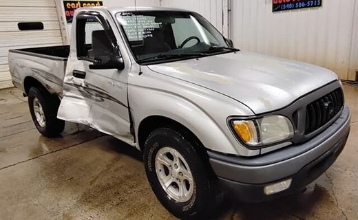 2001 Toyota Tacoma Deluxe