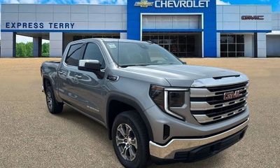 2026 GMC Sierra SLE