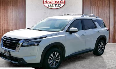 2022 Nissan Pathfinder SL