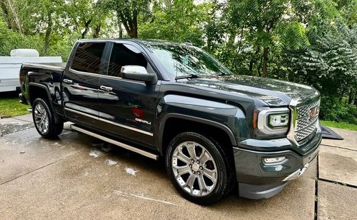 2017 GMC Sierra Denali