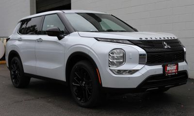 2024 Mitsubishi Outlander