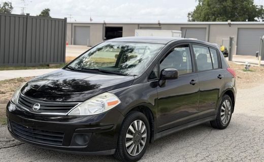 2011 Nissan Versa S
