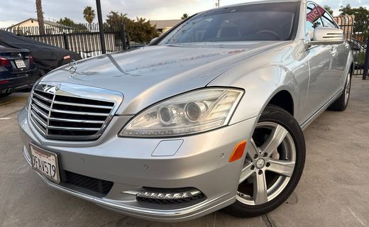 2011 Mercedes-Benz S-Class S550