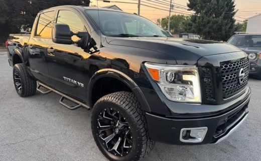 2018 Nissan Titan SV