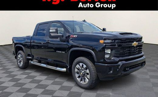2026 Chevrolet Silverado HD Custom