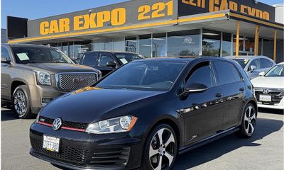 2016 Volkswagen Golf GTI 2 0T Base