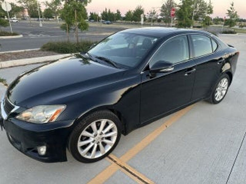 2010 Lexus IS — a typically priced live listing