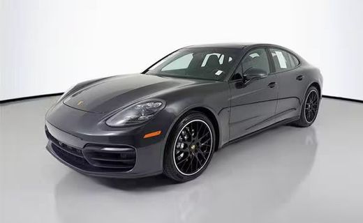 2022 Porsche Panamera
