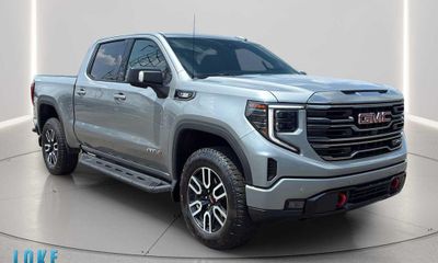 2023 GMC Sierra AT4