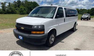 2020 Chevrolet Express LS EXT