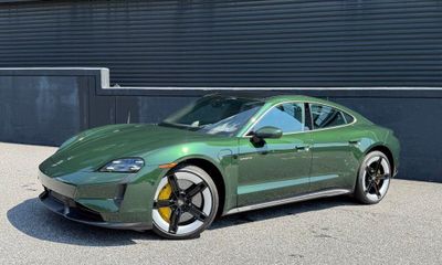 2025 Porsche Taycan Turbo S