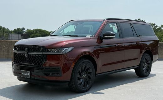 2027 Lincoln Navigator L Reserve