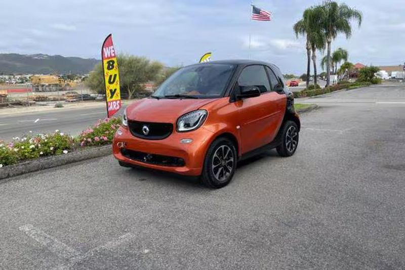 2016 Smart Fortwo — a typically priced live listing