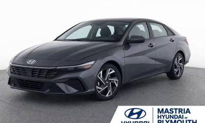 2025 Hyundai Elantra Blue SEL Sport