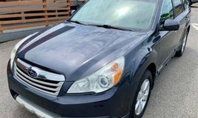 2011 Subaru Outback Premium 6CD HK