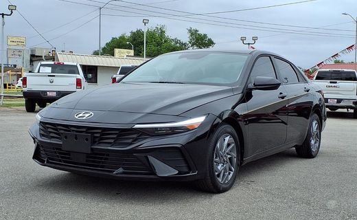 2025 Hyundai Elantra