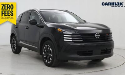 2025 Nissan Kicks MPV SR