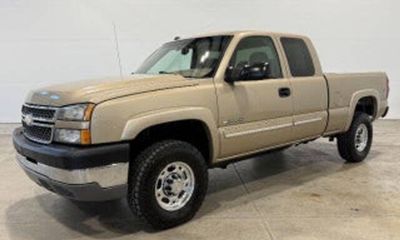 2005 Chevrolet Silverado LS