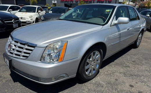 2011 Cadillac DTS Premium