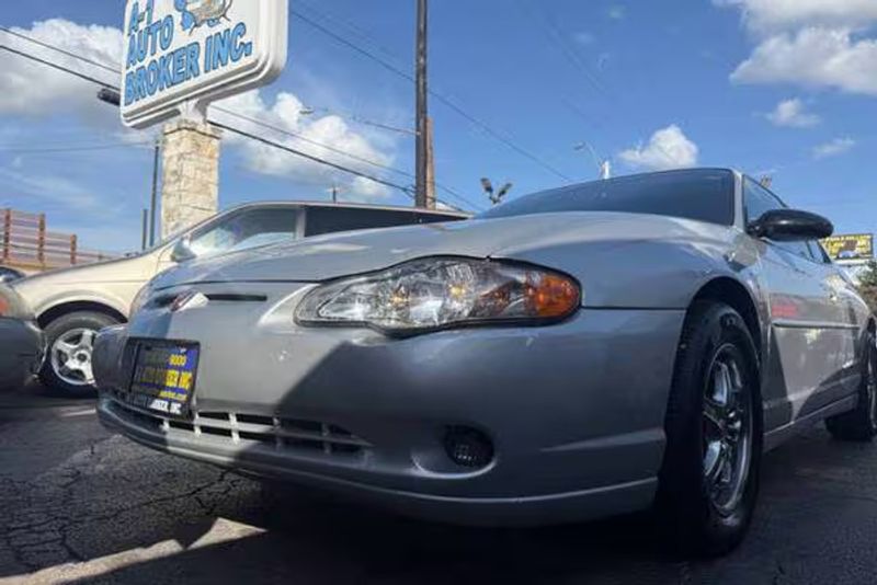 2000 Chevrolet Monte Carlo — a typically priced live listing