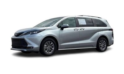 2024 Toyota Sienna XLE