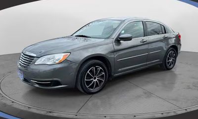 2012 Chrysler 200 LX