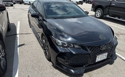 2020 Toyota Avalon Package