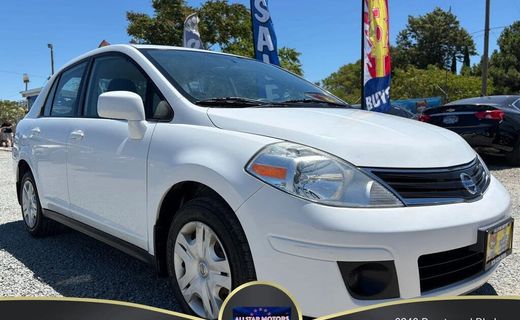 2011 Nissan Versa S