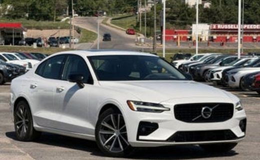 2022 Volvo S60