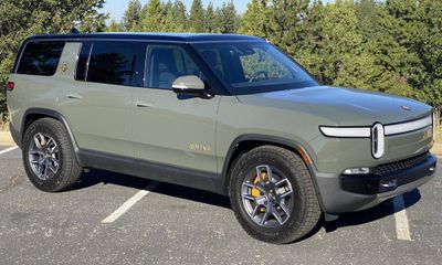 2023 Rivian R1S Launch Edition