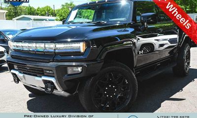 2024 GMC Hummer EV SUV 2X