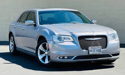 2016 Chrysler 300 300C