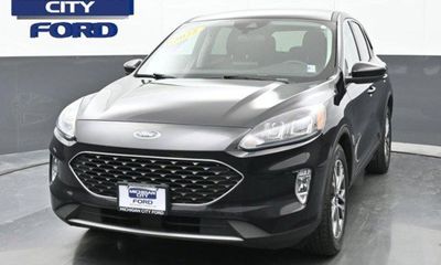 2022 Ford Escape SEL Fhev