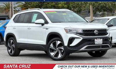 2024 Volkswagen Taos 4Motion SE