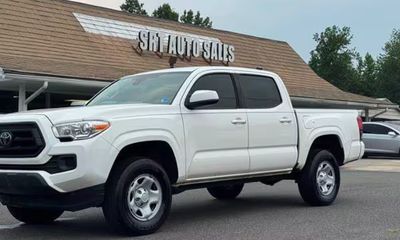 2022 Toyota Tacoma SR5