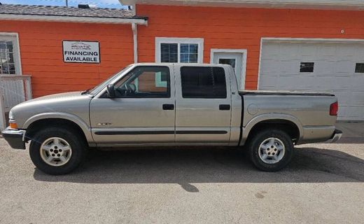 2001 Chevrolet S-10 Pickup S10