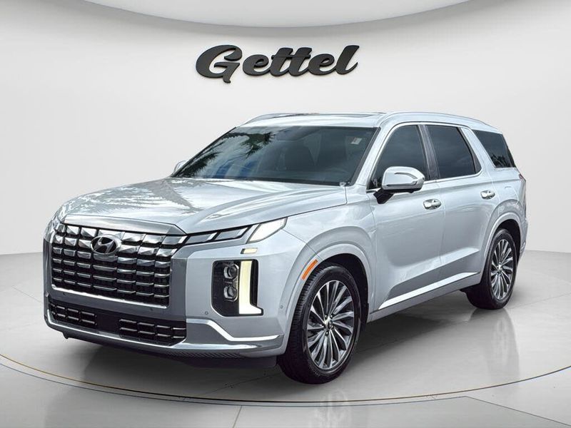 2023 Hyundai Palisade — a typically priced live listing