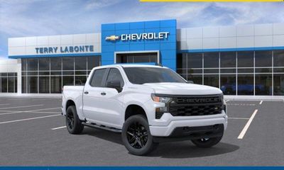 2026 Chevrolet Silverado Custom