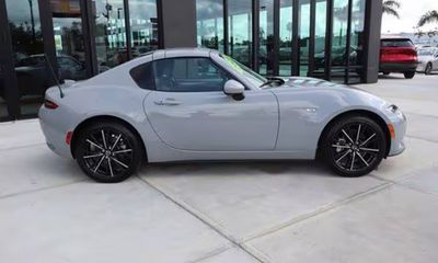 2025 Mazda MX-5 Grand Touring