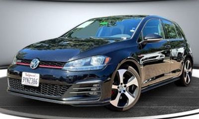 2018 Volkswagen Golf GTI S SE Autobahn