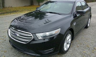 2018 Ford Taurus SEL